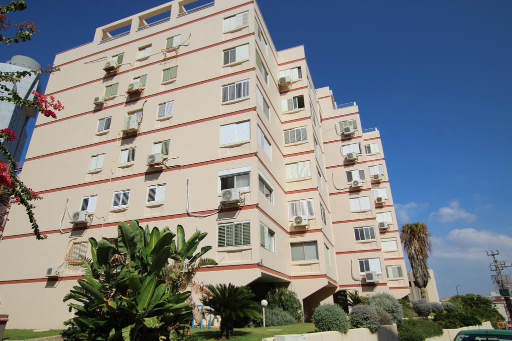 Royal Lea Apartmens Netanja Exteriér fotografie