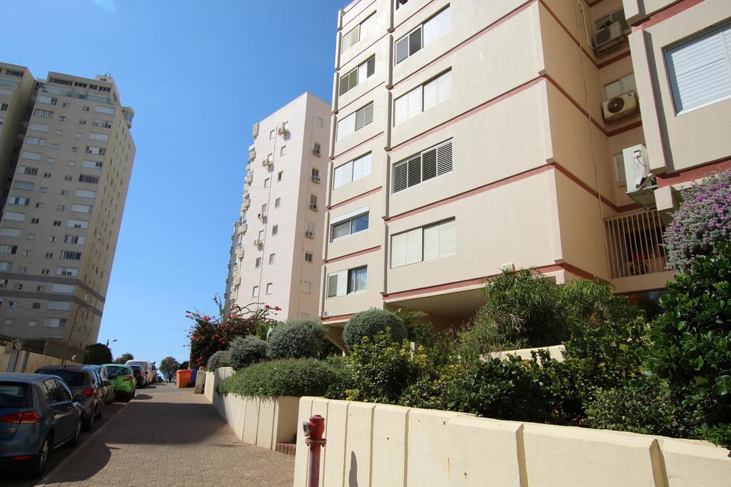 Royal Lea Apartmens Netanja Exteriér fotografie