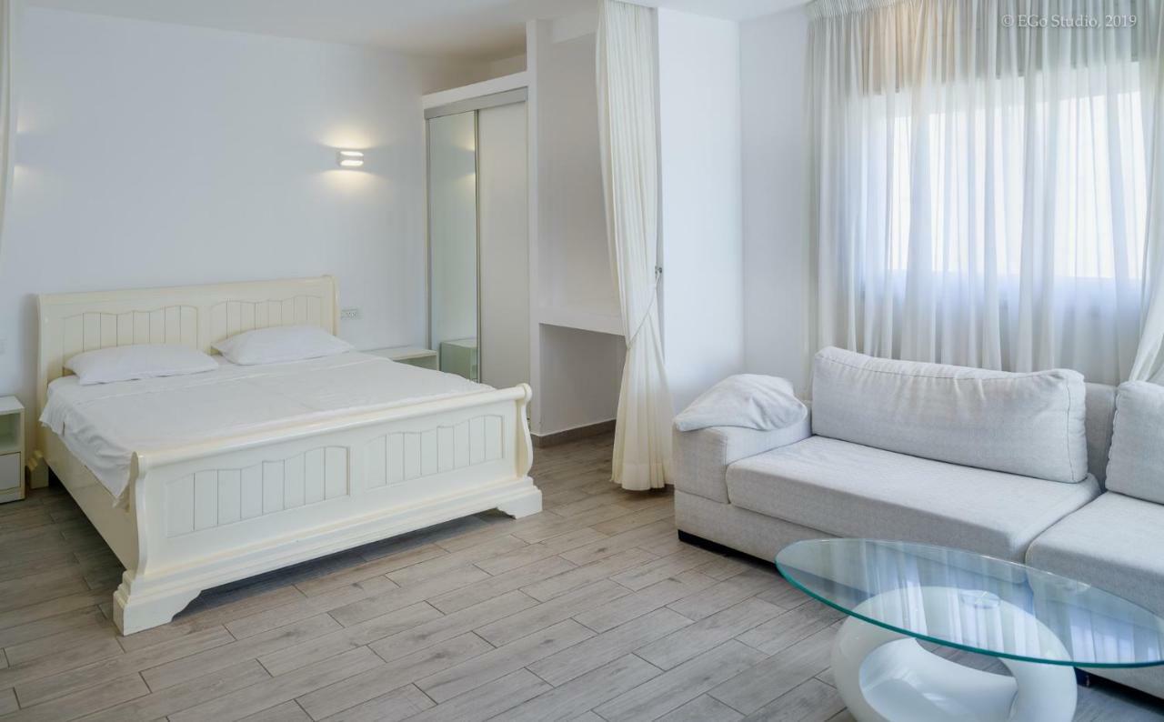 Royal Lea Apartmens Netanja Exteriér fotografie