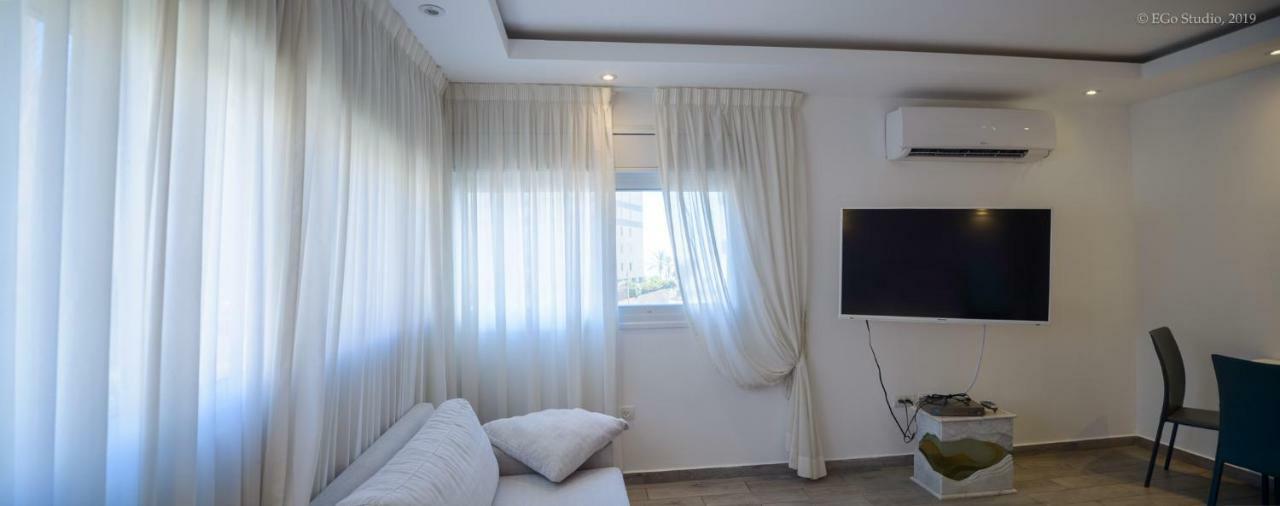 Royal Lea Apartmens Netanja Exteriér fotografie
